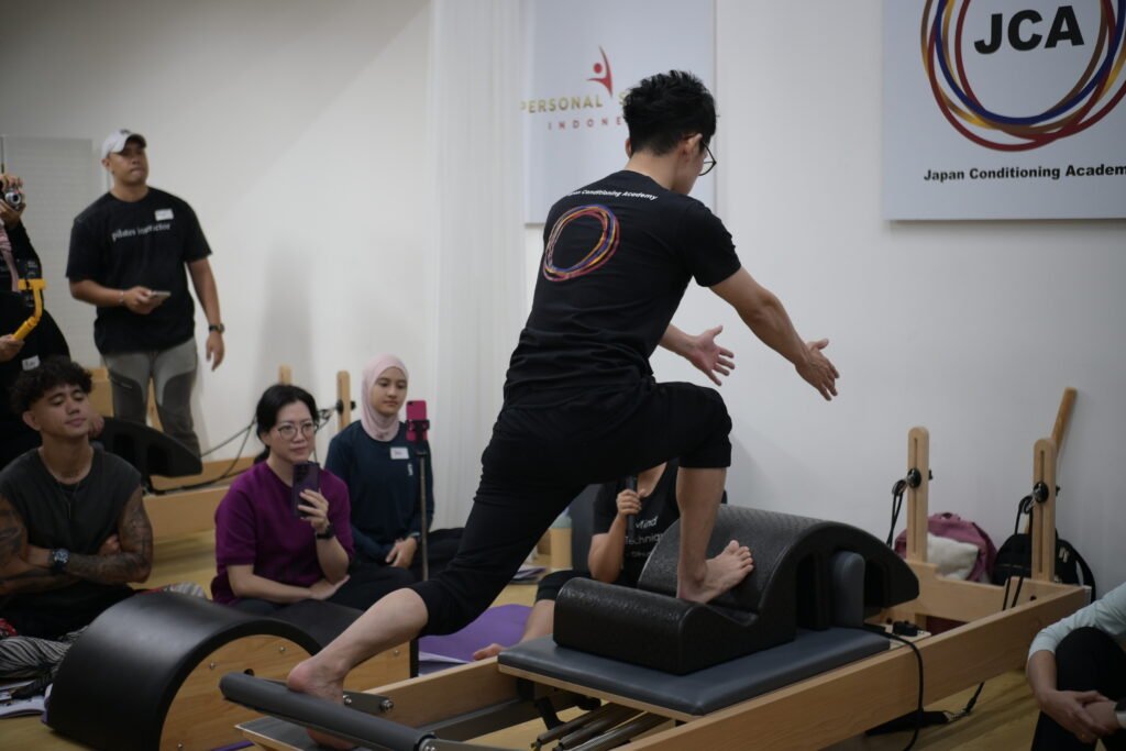 Spine Corrector & Ladder Barrel Training